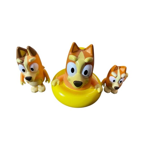 Bluey Bingo Dog Moose Toys Figures & Bath Water Squirter Set - Picture 2 of 4